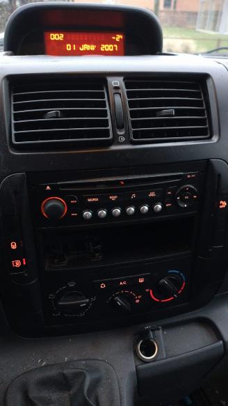 Peugeot Expert 227 2.0 hdi l1lh1 premium lichte schade picture 11