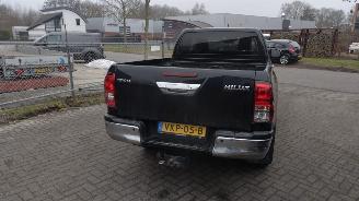 Toyota Hilux 2.4 d-4d XC Proffesional 87 km super mooi auto! picture 6