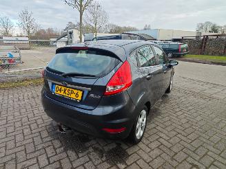 Ford Fiesta 1.4 Titanium met kleine schade picture 9