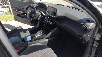 Peugeot 208 E electric Active 60.000 km! Weinig schade normaal rijdbaar! picture 18