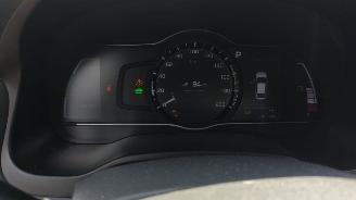 Hyundai Ioniq Comfort EV licht schade gewoon rijdbaar! picture 11