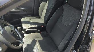 Renault Clio 0.9 TCE Night en day rijdbare schade picture 10