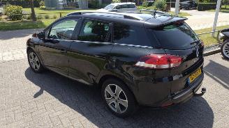 Renault Clio 0.9 TCE Night en day rijdbare schade picture 5