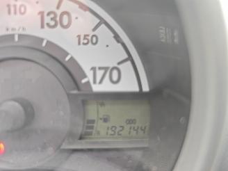 Schadeauto Peugeot 107 PEUGEOT 107 Airco! Rijdbaar 2010/6