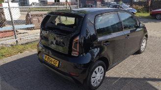 Volkswagen Up! 1.0 81000 km mooie lichte schade nette auto!! picture 8