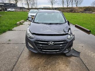 Unfallwagen Hyundai I-30  2016/2