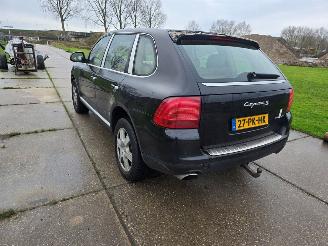 Porsche Cayenne S picture 6