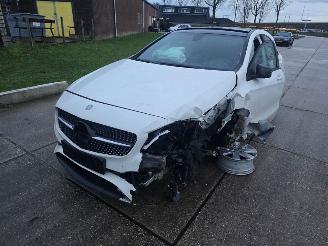 Mercedes A-klasse a200 picture 3