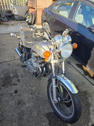 dommages motocyclettes  Yamaha XJ 600  1982/2