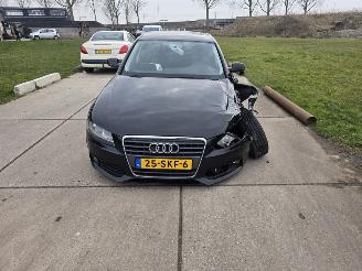 damaged passenger cars Audi A4 B8 Sedan 2011/1