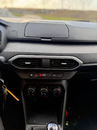 Dacia Sandero  picture 17