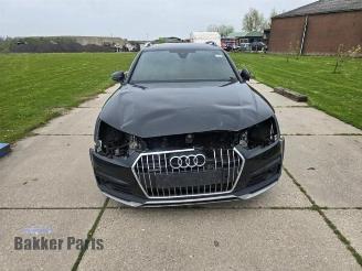 Salvage car Audi A4  2017/6