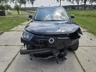 krockskadad bil auto Ssang yong Tivoli 1.5 e-XGDi 2018/1
