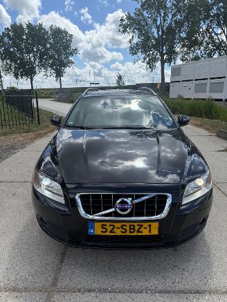 Avarii autoturisme Volvo V-70 1.6 T4 2011/1