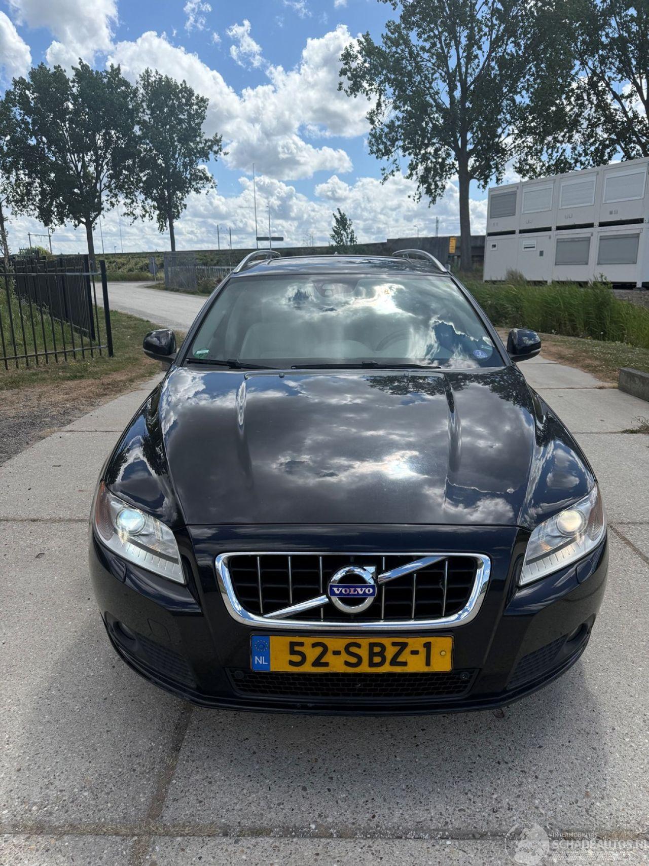 Volvo V-70 1.6 T4
