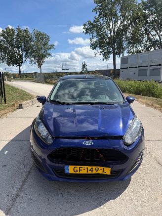 krockskadad bil auto Ford Fiesta 6 (JA8) 1.0 Ti-VCT 2015/4