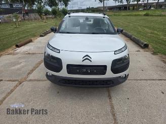 Coche siniestrado Citroën C4 cactus C4 Cactus (0B/0P), Hatchback 5-drs, 2014 1.2 PureTech 82 12V 2016/8