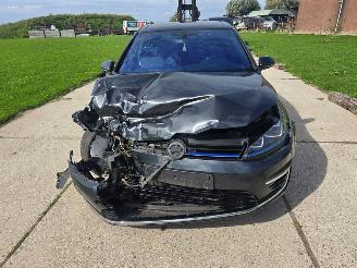 Damaged car Volkswagen Golf GTE 2015/2