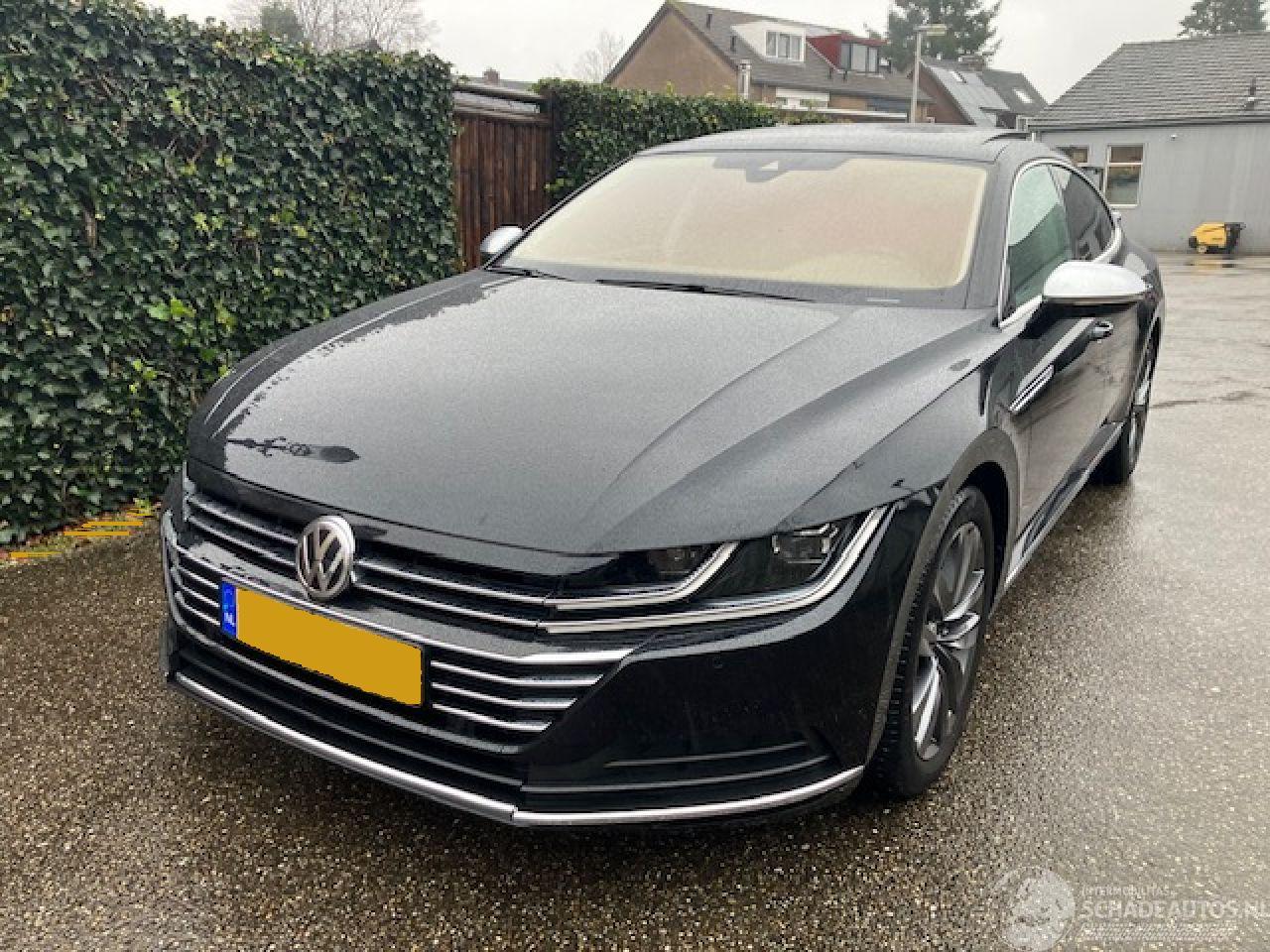 Volkswagen Arteon 2.0 TFSI 190 PK AUTOMAAT -PANORAMA -CAMERA -VOLL