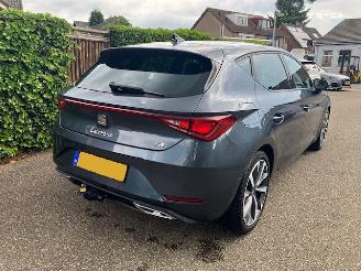 Seat Leon 2.0 TDI FR SPORT 150 PK AUTOMAAT picture 2