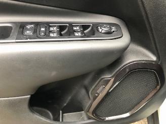 Jeep Renegade 4xe 240 Plug-in Hybrid Electric S picture 13