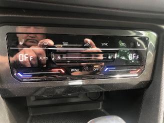 Volkswagen Tiguan 1.5 TSI R-LINE BUSINESS+ 2022 picture 15