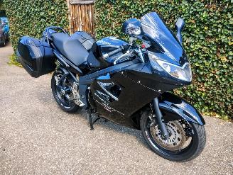 krockskadad bil motor Triumph Sprint ST 1050 2009/6