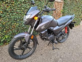 skadebil motor Honda CB 125 F A1 RIJBEWIJS 2025/9