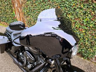 Harley-Davidson  FLHX Street Glide Full Black picture 4