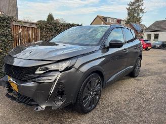 Schadeauto Peugeot 3008 1.6 HYbrid 4 300GT 244 PK 4X4 2022/7