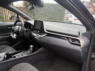 Toyota C-HR GERESERVEERD 1.8 HYBRID SPORT AUTOMAAT 2020 picture 12