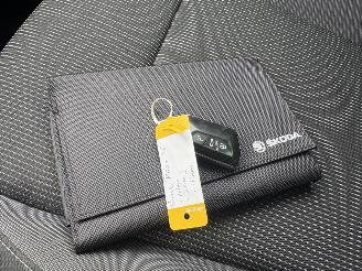 Skoda Octavia 1.0 TSI SPORT 110 PK NAP NIEUWSTAAT picture 21