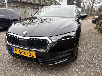 Skoda Octavia 1.0 TSI SPORT 110 PK NAP NIEUWSTAAT picture 10