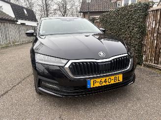 Skoda Octavia 1.0 TSI SPORT 110 PK NAP NIEUWSTAAT picture 3