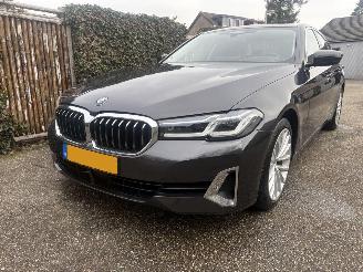 Voiture accidenté BMW 5-serie HYBRIDE/DIESEL 193PK AUTOMAAT BUSINESS LINE PLUS 2023/5