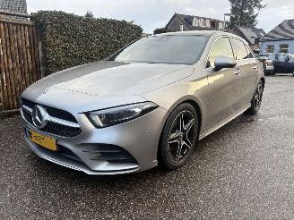 damaged passenger cars Mercedes A-klasse A180 Premium Plus 136PK AUTOMAAT PANO LEER 2019/4
