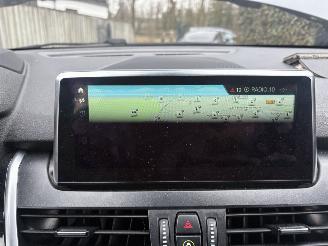 BMW 2-serie 225xe iPerformance High Executive AUTOMAAT 174PK LEER picture 19