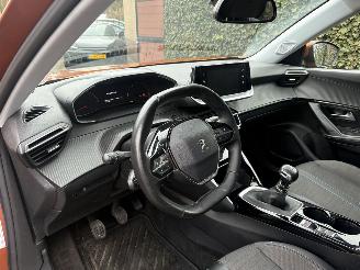 Peugeot 2008 1.2T SPORT 102 pk  61100 KM NAP !! picture 13