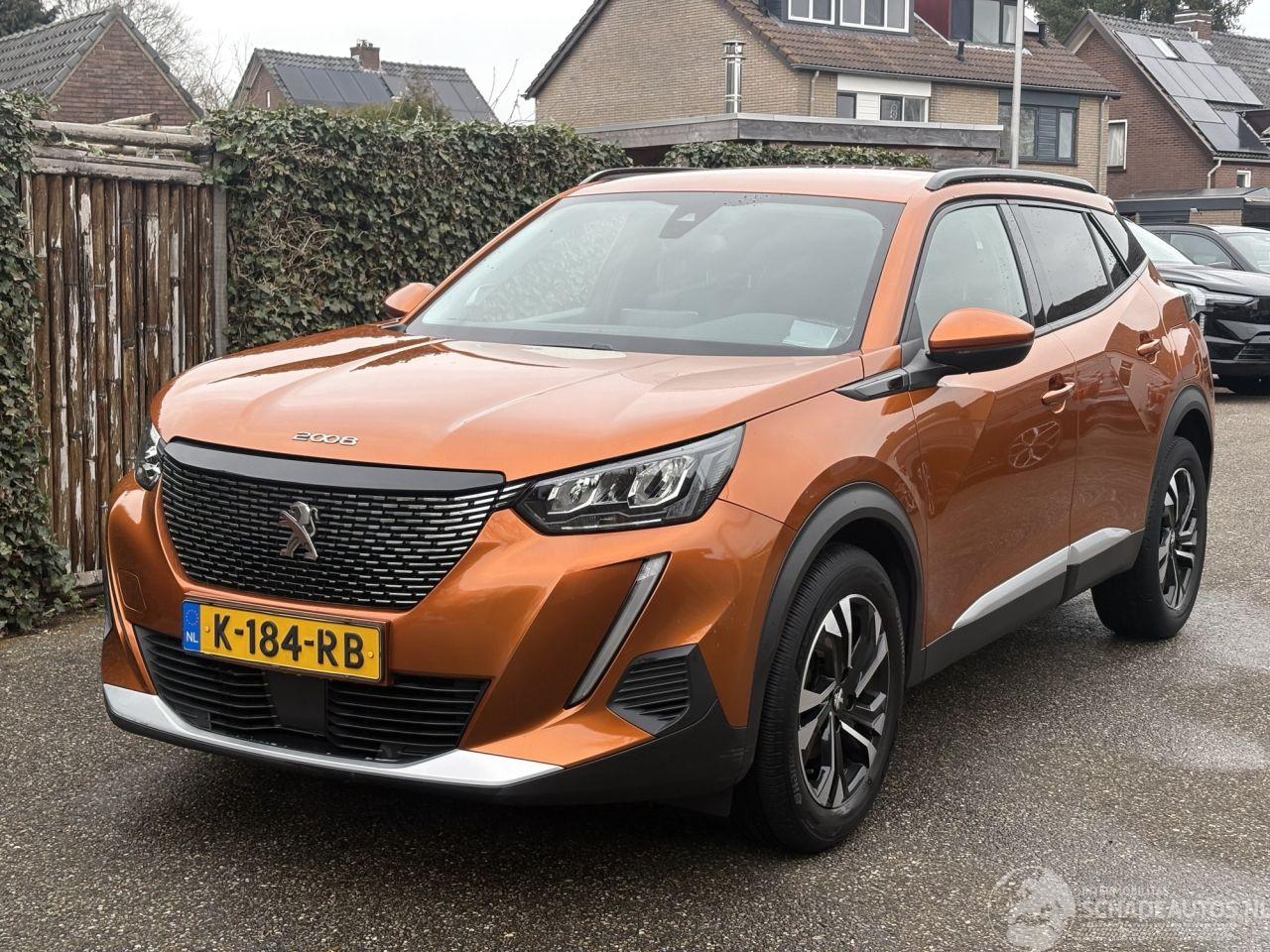 Peugeot 2008 1.2T SPORT 102 pk  61100 KM NAP !!