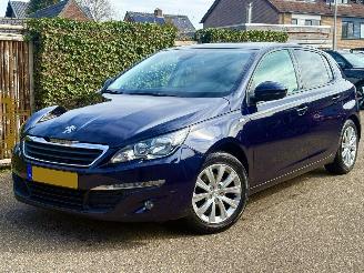 Schadeauto Peugeot 308 1.2 SPORT EXE 2016/9