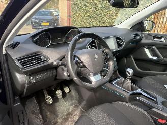 Peugeot 308 1.2 SPORT EXE picture 10