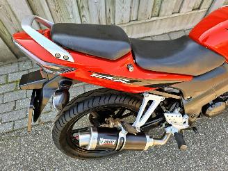 Honda CBR 125 R A1 rijbewijs picture 5