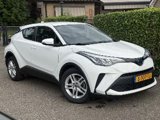 damaged passenger cars Toyota CH-R 1.8 Hybrid Active AUTOMAAT 148PK 2023/4