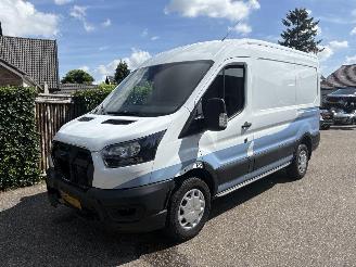 dañado vehículos comerciales Ford Transit 350 2.0 TDCI L2H2 LANG 130PK 2023/4