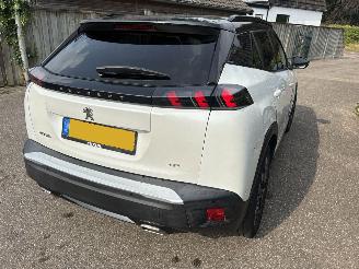Peugeot 2008 1.2 PureTech GT AUTOMAAT 156PK picture 8