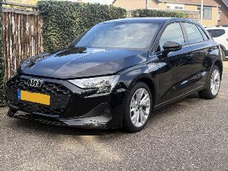 damaged passenger cars Audi A3 40 TFSI e Pro Line AUTOMAAT 150PK 2025/11