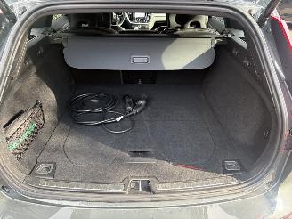 Volvo V-60 2.0 T6 Plug-in hybrid AWD Plus Dark AUTOMAAT 253PK picture 12