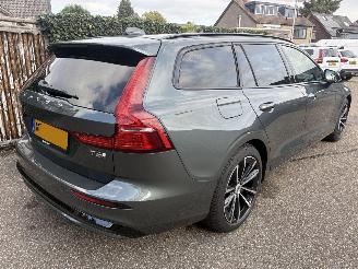 Volvo V-60 2.0 T6 Plug-in hybrid AWD Plus Dark AUTOMAAT 253PK picture 2