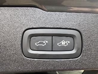 Volvo V-60 2.0 T6 Plug-in hybrid AWD Plus Dark AUTOMAAT 253PK picture 14