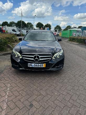 Schadeauto Mercedes E-klasse  2013/1